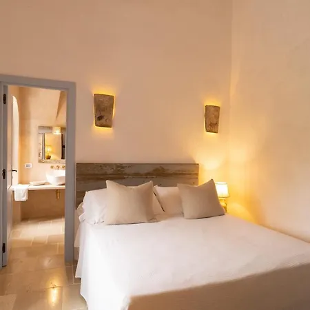 Alojamento de Acomodação e Pequeno-almoço Masseria Soluco 4*